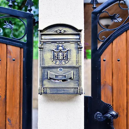 Pava Apartmanhaz * Makó