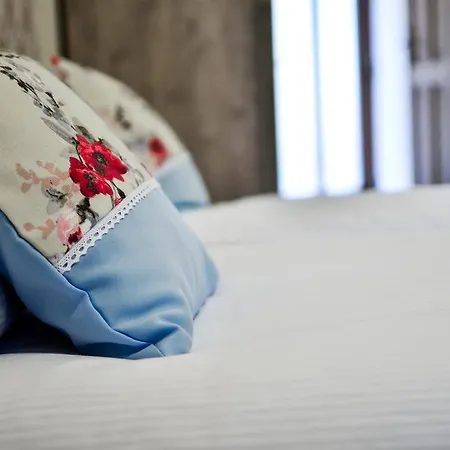 Pava Apartmanhaz 아파트 Makó