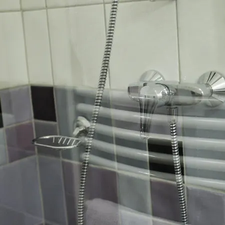 Pava Apartmanhaz *
