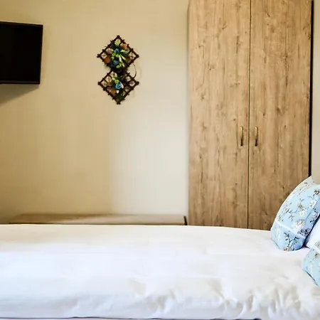 Pava Apartmanhaz