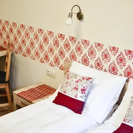 Pava Apartmanhaz Apartment *